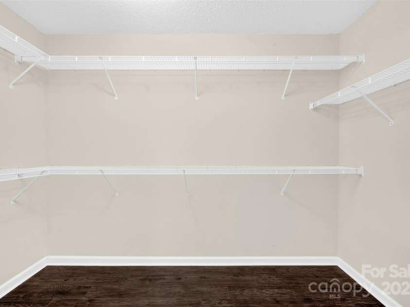 110 Salem Meadow Drive, Statesville, NC 28625.  MLS# CAR4293923, YatesRealty ID 34218. 