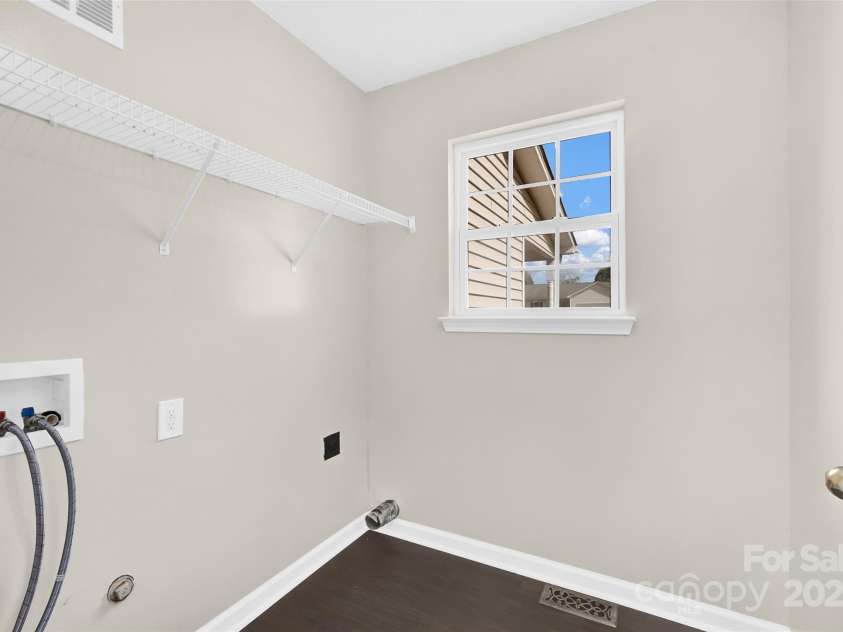 110 Salem Meadow Drive, Statesville, NC 28625.  MLS# CAR4293923, YatesRealty ID 34218. 