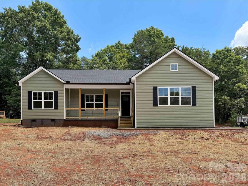 321 Whispering Pines Circle, Forest City, NC 28043.  MLS# CAR4399016, YatesRealty ID 34218. 