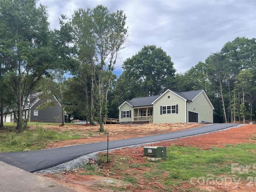 321 Whispering Pines Circle, Forest City, NC 28043.  MLS# CAR4399016, YatesRealty ID 34218. 
