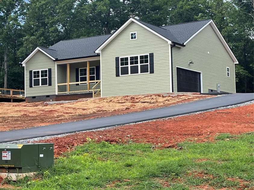 321 Whispering Pines Circle, Forest City, NC 28043.  MLS# CAR4399016, YatesRealty ID 34218. 
