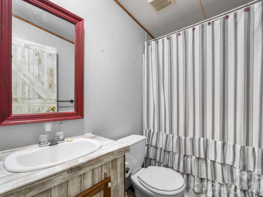 4901 Uncle Freds Place, Morganton, NC 28655.  MLS# CAR4398554, YatesRealty ID 34219. 