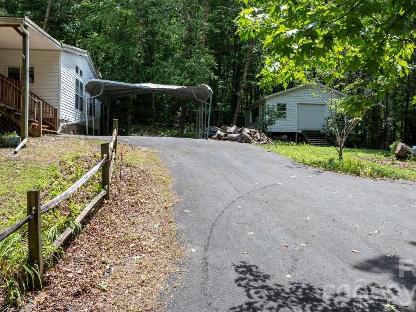 4901 Uncle Freds Place, Morganton, NC 28655.  MLS# CAR4398554, YatesRealty ID 34219. 