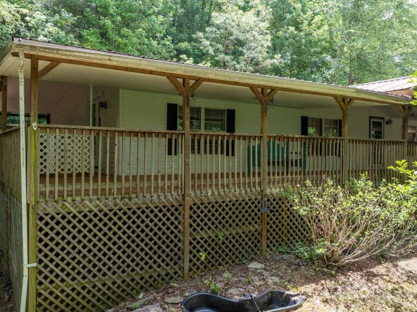 4901 Uncle Freds Place, Morganton, NC 28655.  MLS# CAR4398554, YatesRealty ID 34219. 