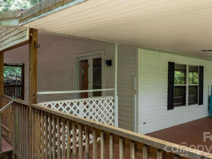 4901 Uncle Freds Place, Morganton, NC 28655.  MLS# CAR4398554, YatesRealty ID 34219. 