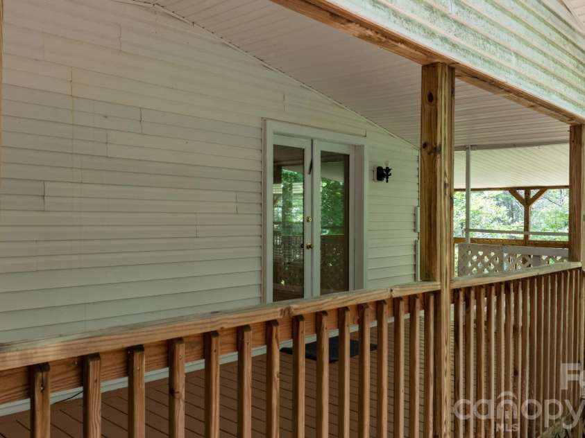 4901 Uncle Freds Place, Morganton, NC 28655.  MLS# CAR4398554, YatesRealty ID 34219. 