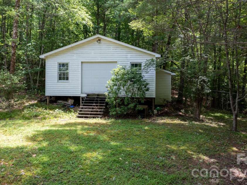 4901 Uncle Freds Place, Morganton, NC 28655.  MLS# CAR4398554, YatesRealty ID 34219. 