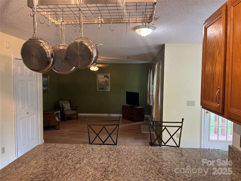 61 Rolling Hills Road, Mills River, NC 28759.  MLS# CAR4294434, YatesRealty ID 34219. 