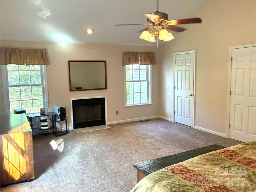 61 Rolling Hills Road, Mills River, NC 28759.  MLS# CAR4294434, YatesRealty ID 34219. 