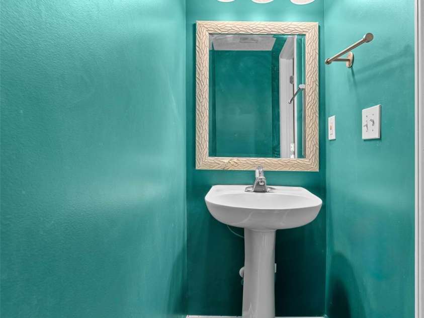 10338 Covingtonwood Drive, Charlotte, NC 28214.  MLS# CAR4323207, YatesRealty ID 3422. 