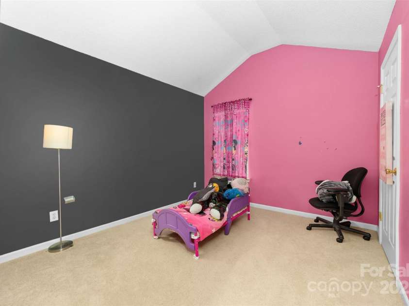 10338 Covingtonwood Drive, Charlotte, NC 28214.  MLS# CAR4323207, YatesRealty ID 3422. 