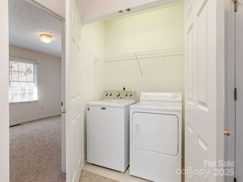 647 High Quarry Road, Hendersonville, NC 28791.  MLS# CAR4232156, YatesRealty ID 3422. 