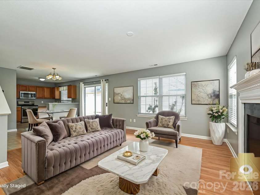 8627 Meadowmont View Drive, Charlotte, NC 28269.  MLS# CAR4353558, YatesRealty ID 3422. 