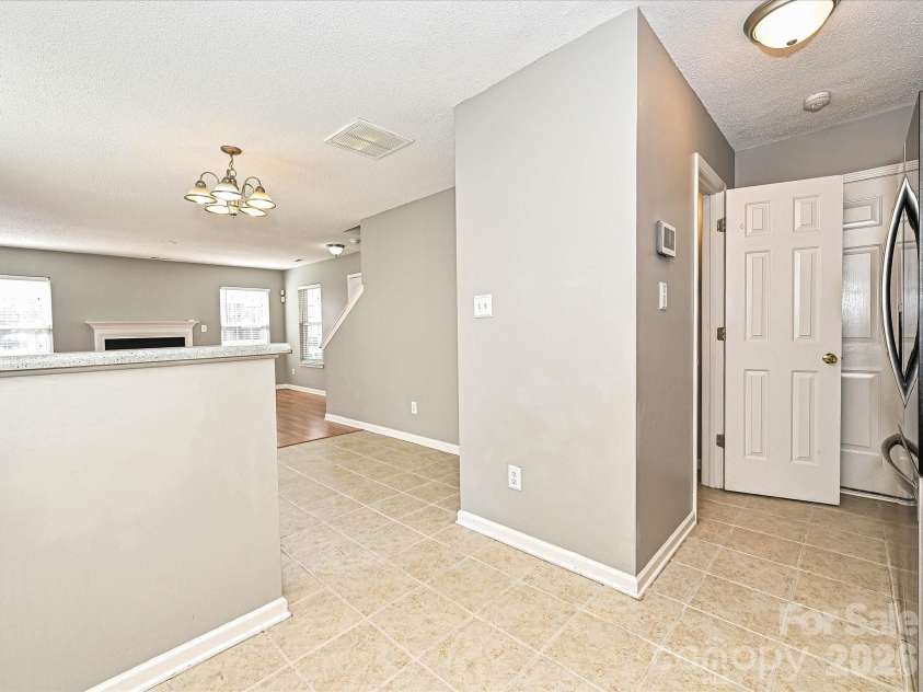8627 Meadowmont View Drive, Charlotte, NC 28269.  MLS# CAR4353558, YatesRealty ID 3422. 