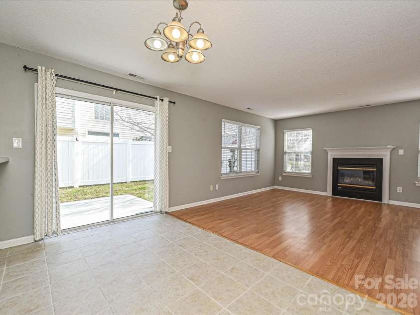 8627 Meadowmont View Drive, Charlotte, NC 28269.  MLS# CAR4353558, YatesRealty ID 3422. 