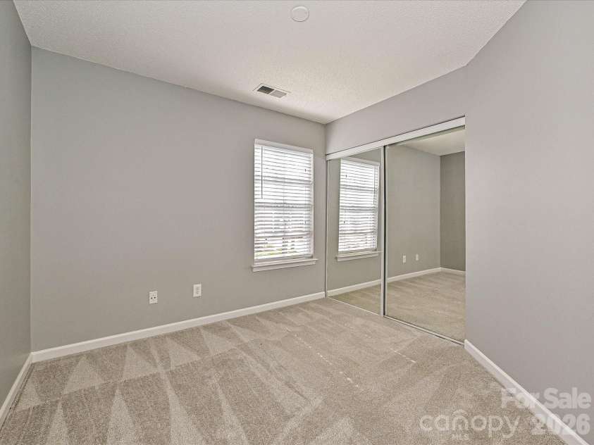 8627 Meadowmont View Drive, Charlotte, NC 28269.  MLS# CAR4353558, YatesRealty ID 3422. 