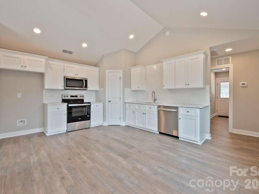 135 Beaver Street, Landis, NC 28088.  MLS# CAR4399078, YatesRealty ID 34220. 