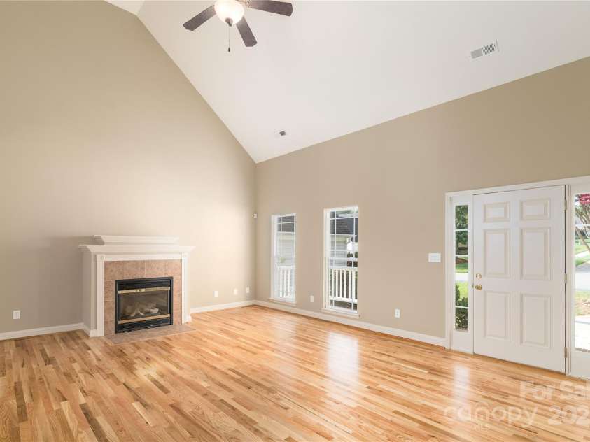 7903 Smith Pond Drive, Denver, NC 28037.  MLS# CAR4292045, YatesRealty ID 34220. 