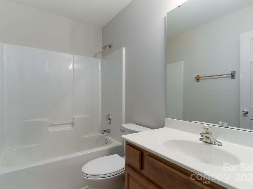 7903 Smith Pond Drive, Denver, NC 28037.  MLS# CAR4292045, YatesRealty ID 34220. 