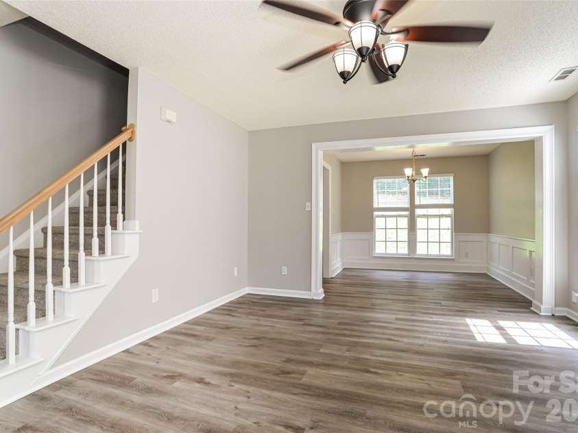 12125 Winghurst Drive, Pineville, NC 28134.  MLS# CAR4397541, YatesRealty ID 34221. 