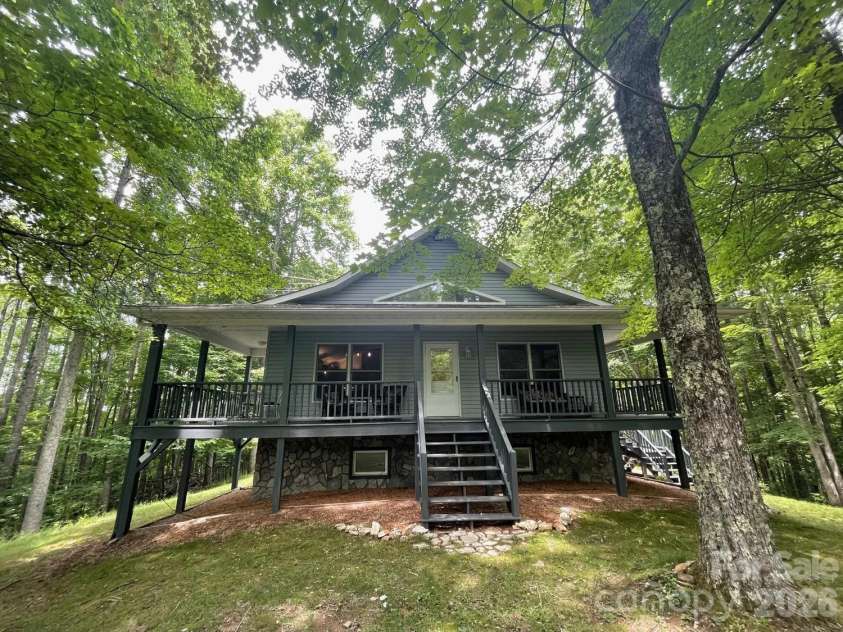 700 Norton Fork Road, Hot Springs, NC 28743.  MLS# CAR4399070, YatesRealty ID 34223. 