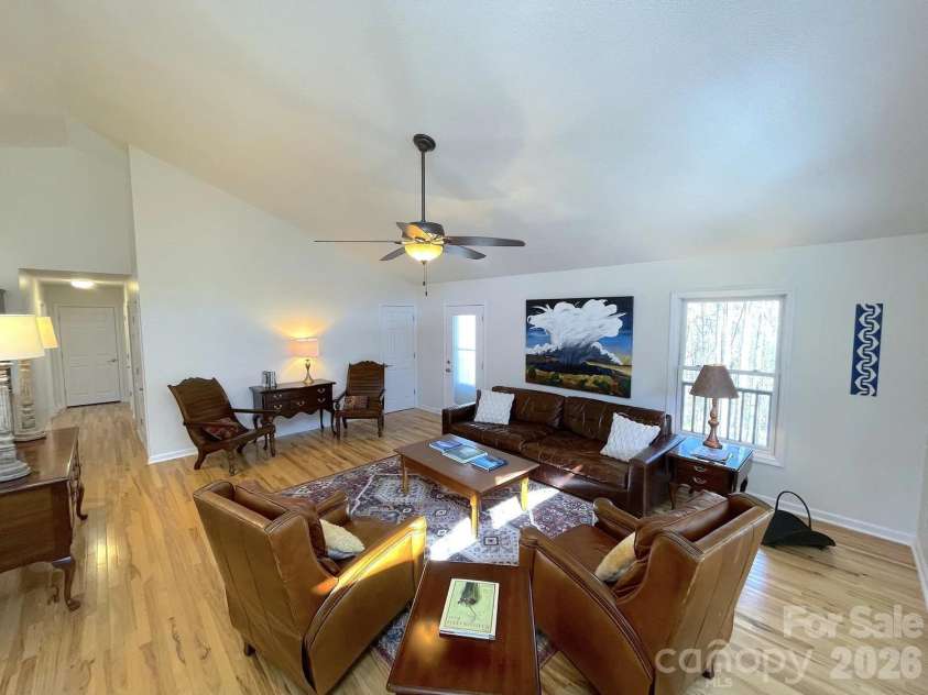 700 Norton Fork Road, Hot Springs, NC 28743.  MLS# CAR4399070, YatesRealty ID 34223. 