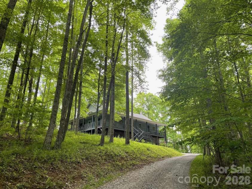 700 Norton Fork Road, Hot Springs, NC 28743.  MLS# CAR4399070, YatesRealty ID 34223. 