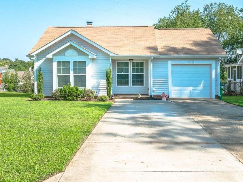 1709 Katherine Kiker Road, Charlotte, NC 28213.  MLS# CAR4293756, YatesRealty ID 34224. 