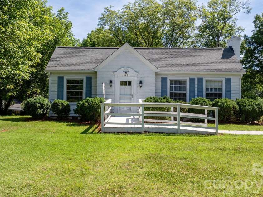 608 1st Street, Conover, NC 28613.  MLS# CAR4398587, YatesRealty ID 34224. 
