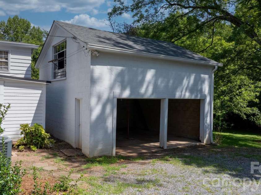 608 1st Street, Conover, NC 28613.  MLS# CAR4398587, YatesRealty ID 34224. 
