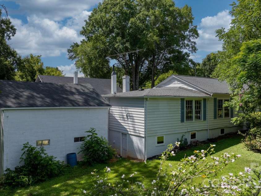 608 1st Street, Conover, NC 28613.  MLS# CAR4398587, YatesRealty ID 34224. 