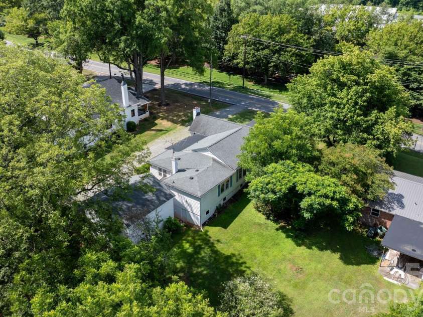 608 1st Street, Conover, NC 28613.  MLS# CAR4398587, YatesRealty ID 34224. 