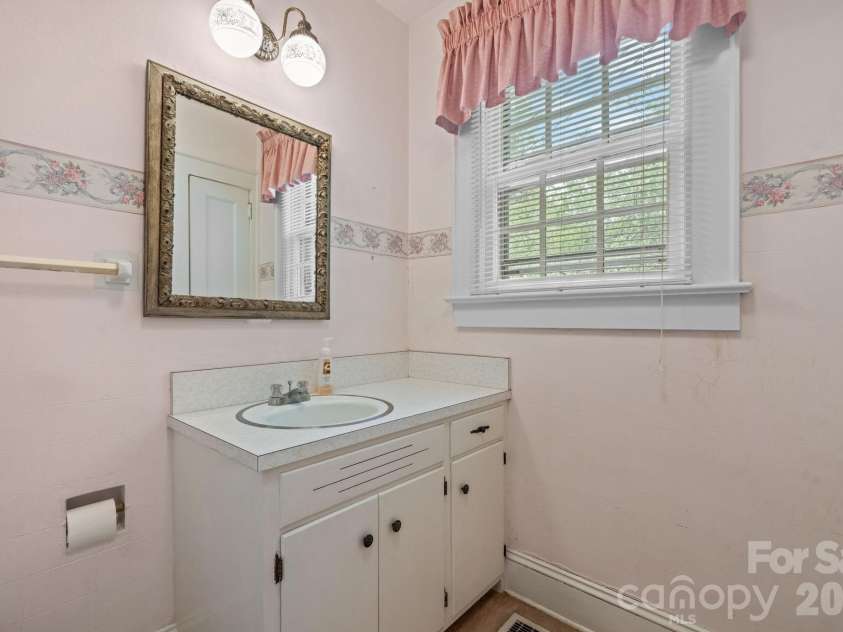 608 1st Street, Conover, NC 28613.  MLS# CAR4398587, YatesRealty ID 34224. 