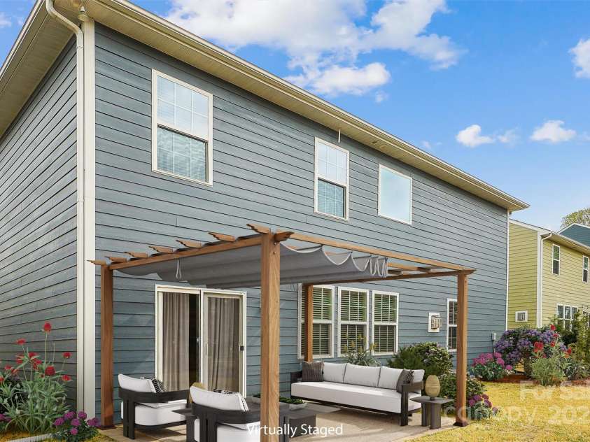 15119 Oleander Drive, Charlotte, NC 28278.  MLS# CAR4272288, YatesRealty ID 34225. 
