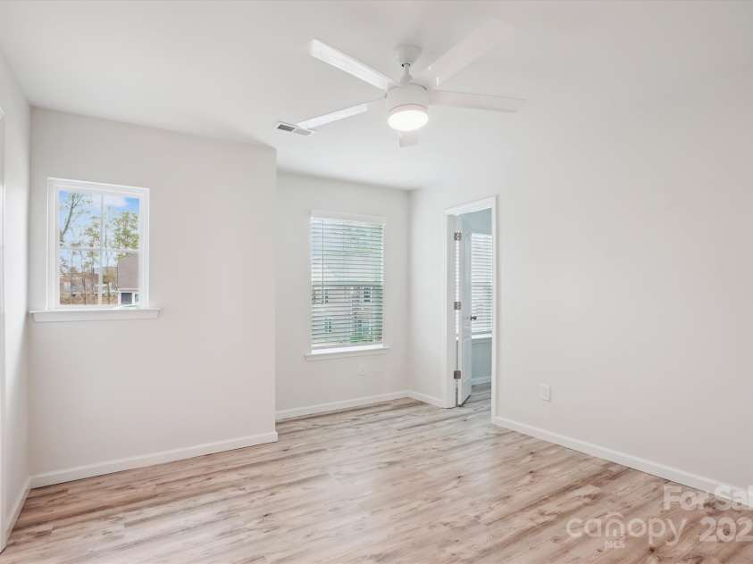 15119 Oleander Drive, Charlotte, NC 28278.  MLS# CAR4272288, YatesRealty ID 34225. Bedroom 3