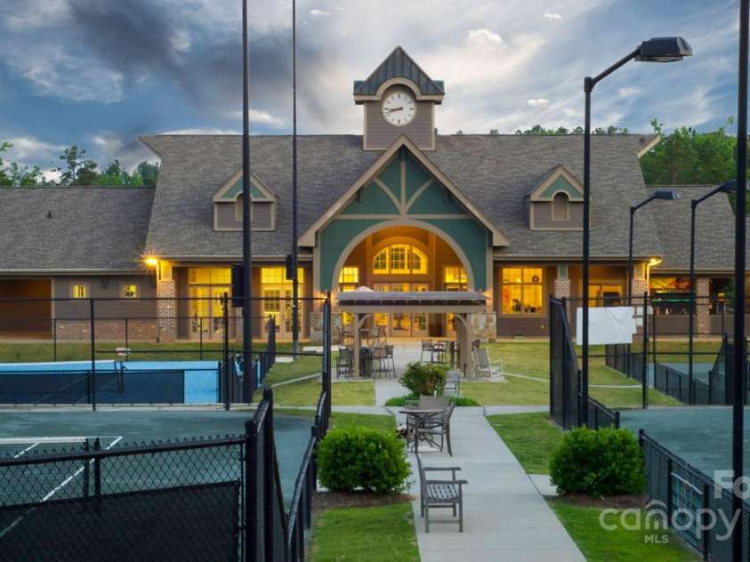 15119 Oleander Drive, Charlotte, NC 28278.  MLS# CAR4272288, YatesRealty ID 34225. Palisades clubhouse & tennis complex
