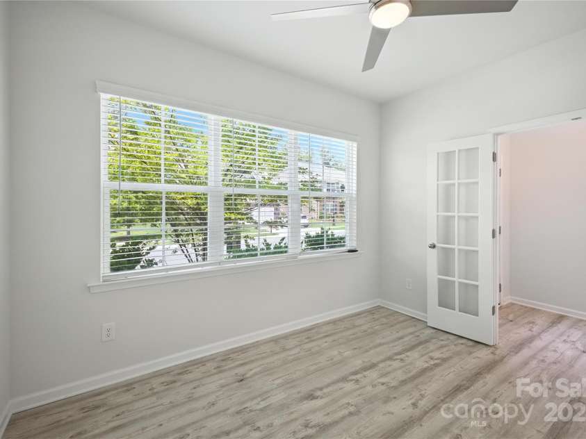 15119 Oleander Drive, Charlotte, NC 28278.  MLS# CAR4272288, YatesRealty ID 34225. Private Office/Flex Space
