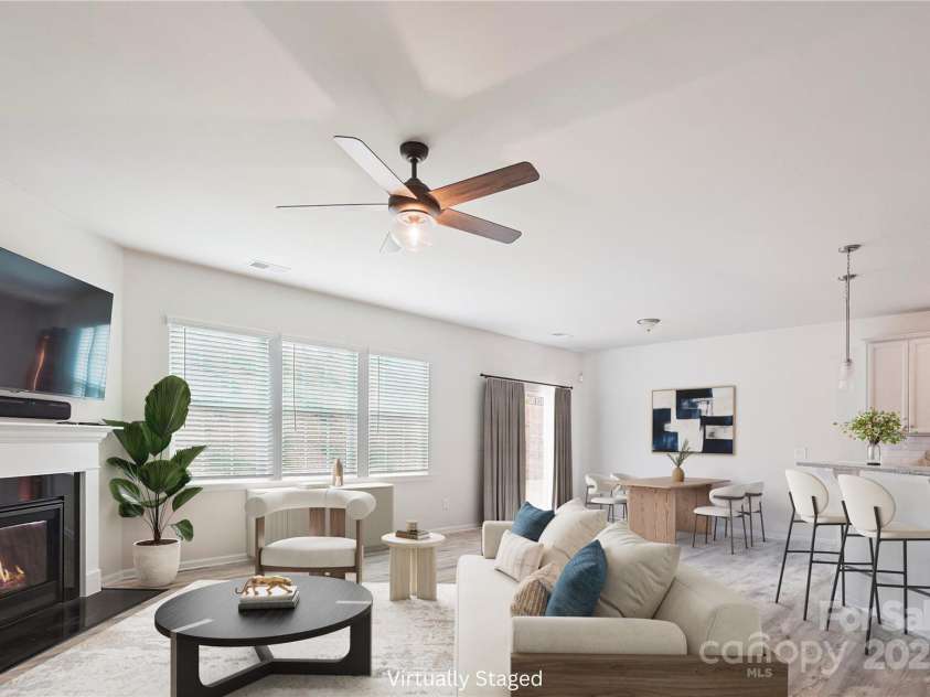 15119 Oleander Drive, Charlotte, NC 28278.  MLS# CAR4272288, YatesRealty ID 34225. Spacious open floor plan - virtually staged for scale