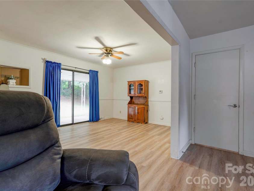 508 Leander Street, Shelby, NC 28152.  MLS# CAR4398707, YatesRealty ID 34225. 