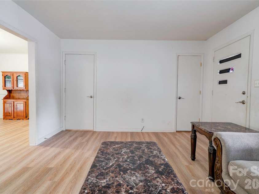 508 Leander Street, Shelby, NC 28152.  MLS# CAR4398707, YatesRealty ID 34225. 