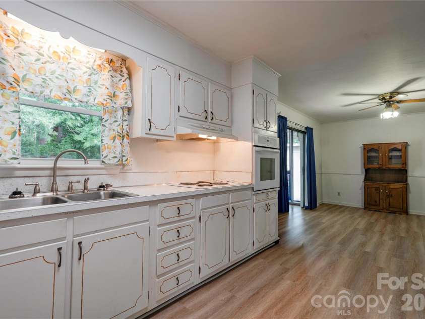 508 Leander Street, Shelby, NC 28152.  MLS# CAR4398707, YatesRealty ID 34225. 