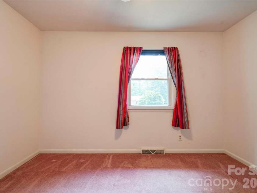 508 Leander Street, Shelby, NC 28152.  MLS# CAR4398707, YatesRealty ID 34225. 