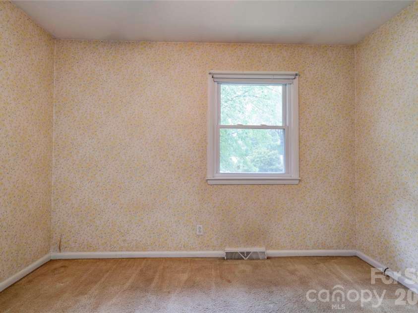 508 Leander Street, Shelby, NC 28152.  MLS# CAR4398707, YatesRealty ID 34225. 