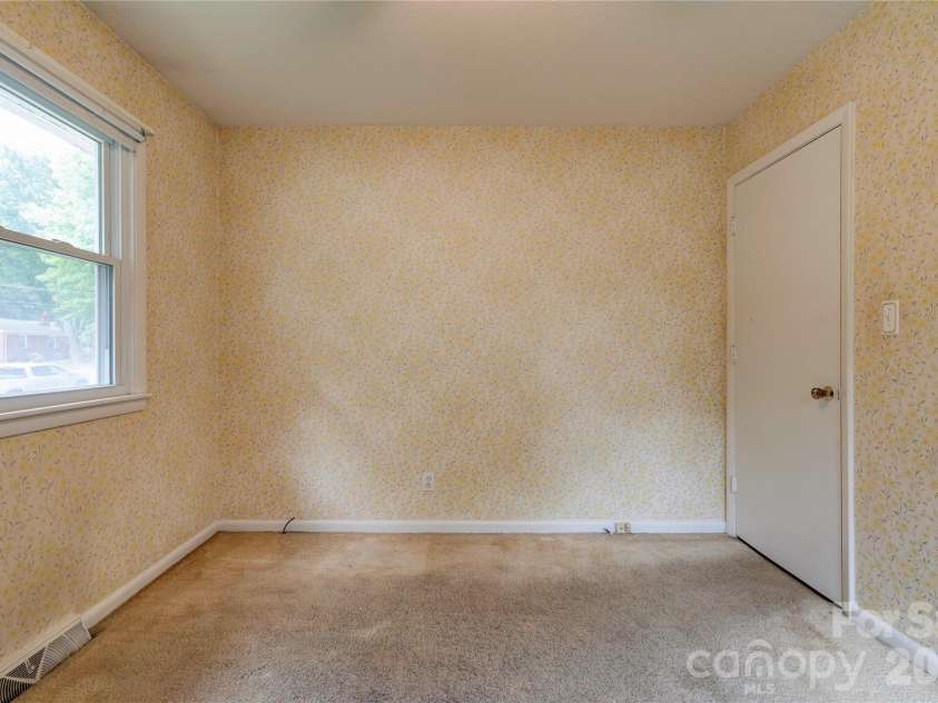 508 Leander Street, Shelby, NC 28152.  MLS# CAR4398707, YatesRealty ID 34225. 
