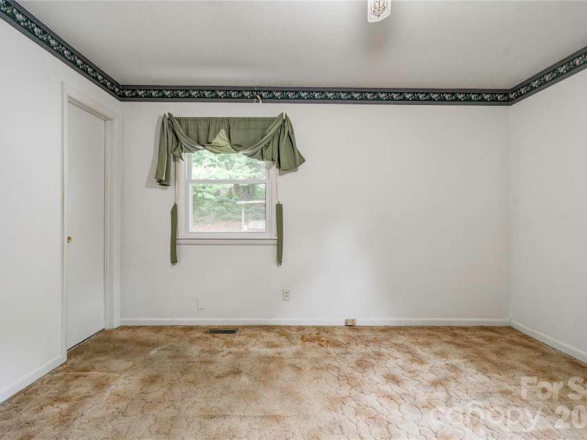 508 Leander Street, Shelby, NC 28152.  MLS# CAR4398707, YatesRealty ID 34225. 