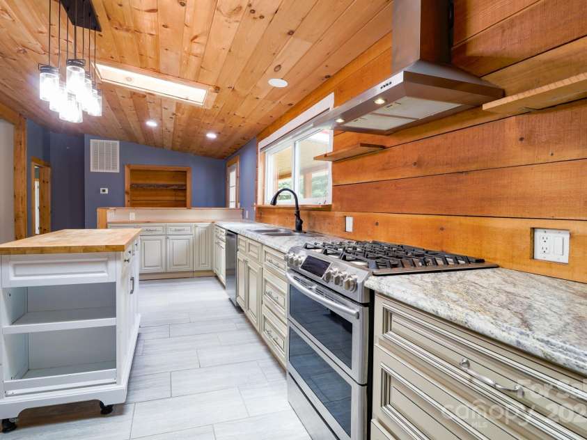 3113 Revere Road, Marshall, NC 28753.  MLS# CAR4280228, YatesRealty ID 34226. 