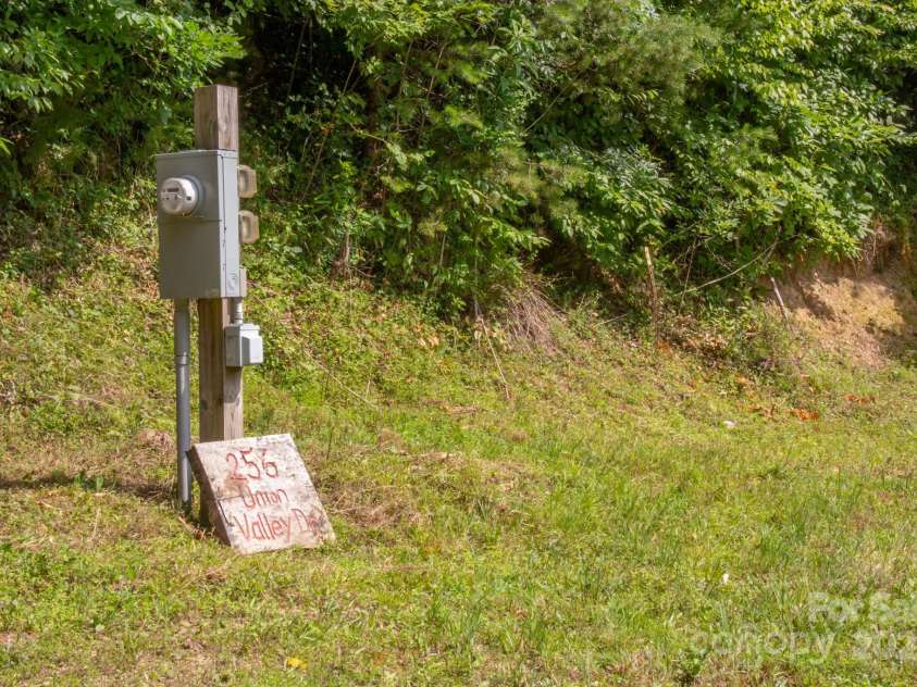 3113 Revere Road, Marshall, NC 28753.  MLS# CAR4280228, YatesRealty ID 34226. 