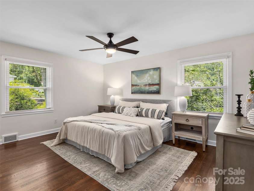 8 Bevlyn Drive, Asheville, NC 28803.  MLS# CAR4284640, YatesRealty ID 34228. 