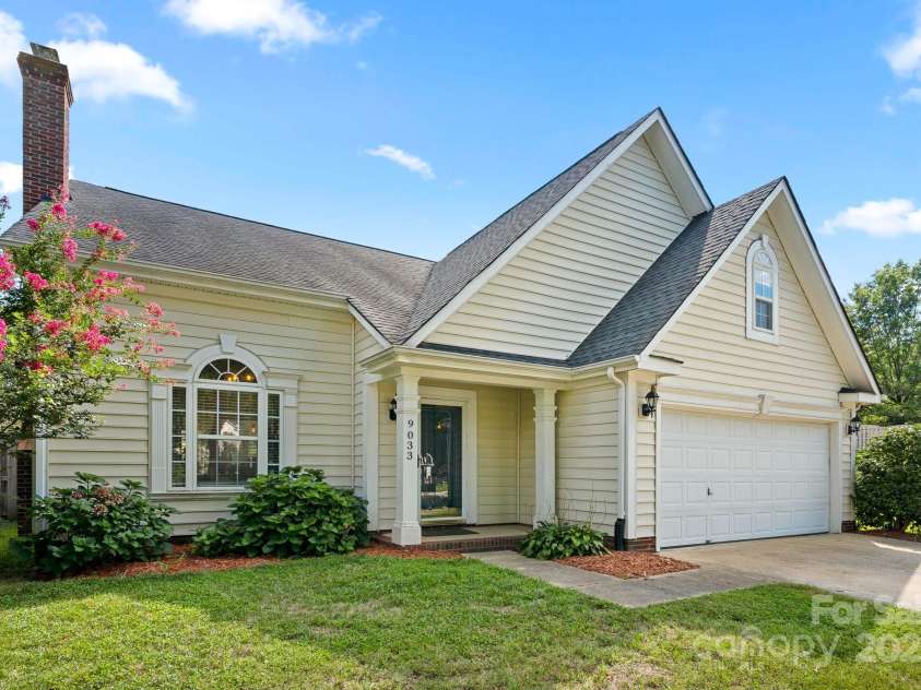 9033 Blueshot Court, Charlotte, NC 28273.  MLS# CAR4294709, YatesRealty ID 34229. 