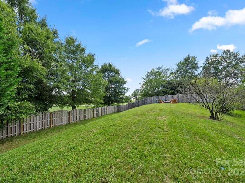 9033 Blueshot Court, Charlotte, NC 28273.  MLS# CAR4294709, YatesRealty ID 34229. 